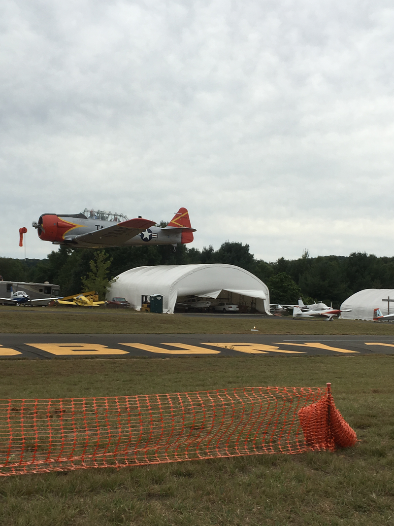 Illustration for article titled Simsbury Fly-In Photodump